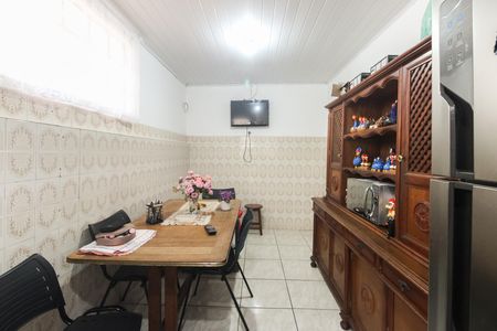 Casa à venda com 567m², 2 quartos e 3 vagas Casa à venda com 567m², 2 quartos e 3 vagasCozinha