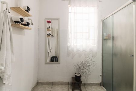 Casa à venda com 567m², 2 quartos e 3 vagas Casa à venda com 567m², 2 quartos e 3 vagasBanheiro