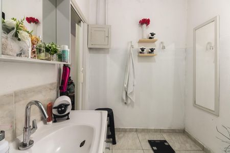 Casa à venda com 567m², 2 quartos e 3 vagas Casa à venda com 567m², 2 quartos e 3 vagasBanheiro