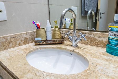 Apartamento à venda com 94m², 3 quartos e 1 vaga Apartamento à venda com 94m², 3 quartos e 1 vagaBanheiro da Suíte