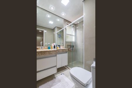 Apartamento à venda com 94m², 3 quartos e 1 vaga Apartamento à venda com 94m², 3 quartos e 1 vagaBanheiro da Suíte