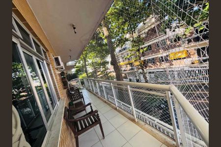 Apartamento à venda com 120m², 3 quartos e 2 vagas