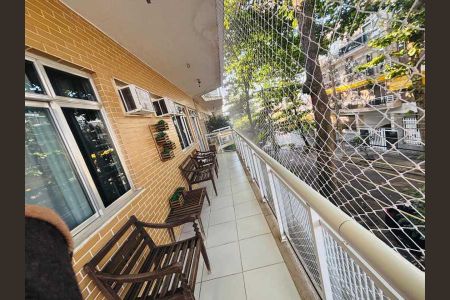 Apartamento à venda com 120m², 3 quartos e 2 vagas