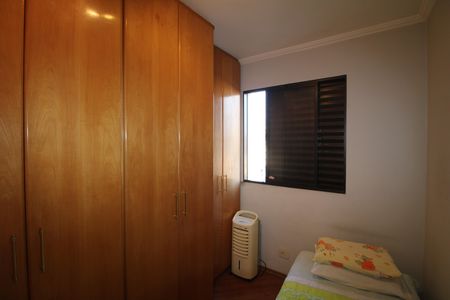 Apartamento à venda com 74m², 3 quartos e 3 vagasQuarto 2