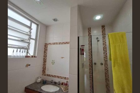 Apartamento à venda com 206m², 4 quartos e 1 vaga