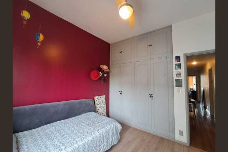 Apartamento à venda com 206m², 4 quartos e 1 vaga