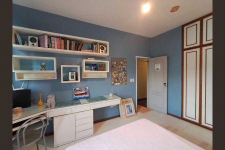 Apartamento à venda com 206m², 4 quartos e 1 vaga