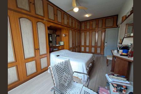 Apartamento à venda com 206m², 4 quartos e 1 vaga