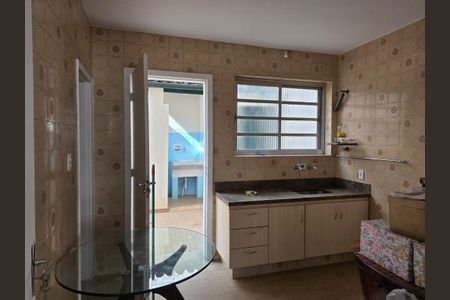 Casa à venda com 4 quartos, 130m² em Mirandópolis, São Paulo