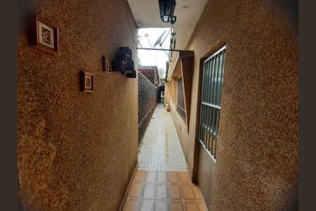 Casa à venda com 96m², 2 quartos e 2 vagas