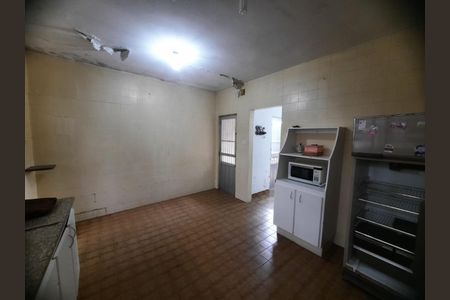 Casa à venda com 96m², 2 quartos e 2 vagas