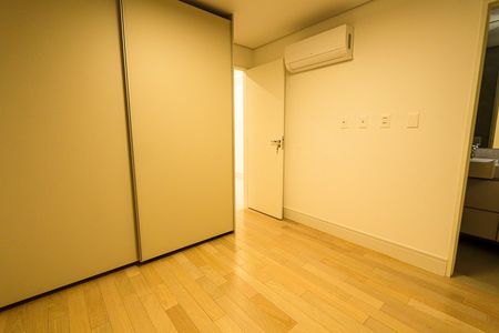 Apartamento à venda com 182m², 4 quartos e 4 vagasSuíte 3