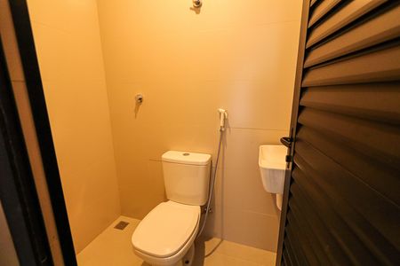 Apartamento à venda com 182m², 4 quartos e 4 vagasBanheiro de serviço
