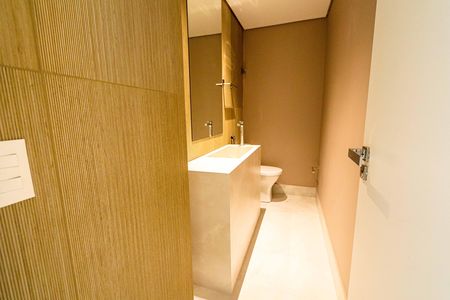 Apartamento à venda com 182m², 4 quartos e 4 vagasBanheiro Corredor