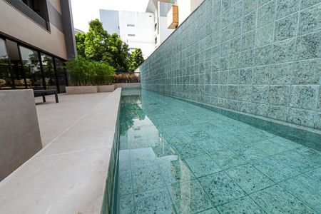 Apartamento à venda com 182m², 4 quartos e 4 vagasÁrea comum - Piscina