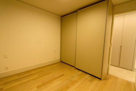 Apartamento à venda com 182m², 4 quartos e 4 vagasSuíte 3