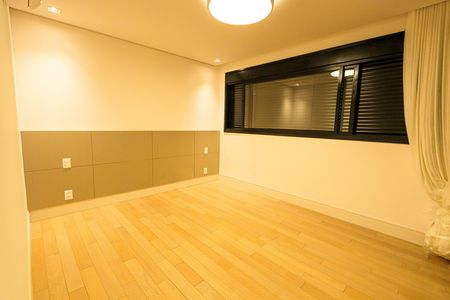 Apartamento à venda com 182m², 4 quartos e 4 vagasSuíte master