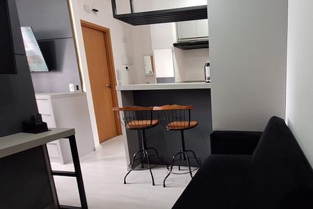 Sala de apartamento para alugar com 1 quarto, 30m² em Jardim, Santo André