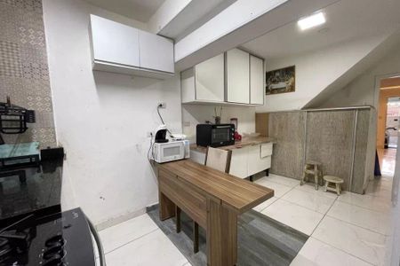 Casa à venda com 93m², 3 quartos e 1 vaga