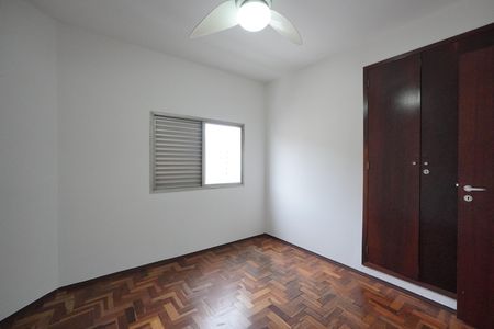 Apartamento para alugar com 79m², 3 quartos e 2 vagasQuarto 2
