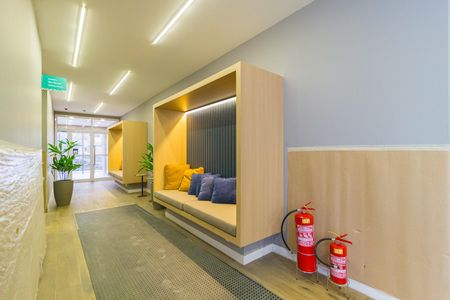 Studio à venda com 28m², 1 quarto e sem vaga Studio à venda com 28m², 1 quarto e sem vagaHall social