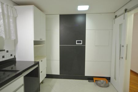 Apartamento à venda com 105m², 3 quartos e 2 vagasCozinha 