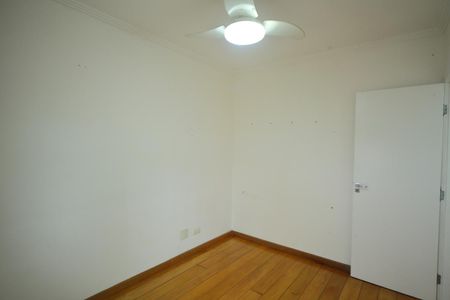 Apartamento à venda com 105m², 3 quartos e 2 vagasQuarto 3 