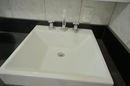 Apartamento à venda com 105m², 3 quartos e 2 vagasBanheiro da Suíte 