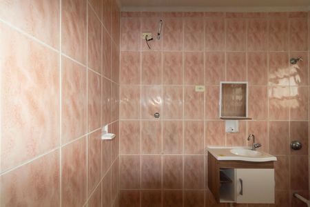 Apartamento para alugar com 82m², 2 quartos e sem vaga Apartamento para alugar com 82m², 2 quartos e sem vagaBanheiro da Suíte