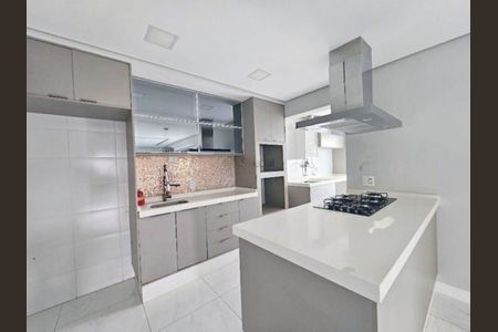 Apartamento à venda com 98m², 2 quartos e 3 vagas