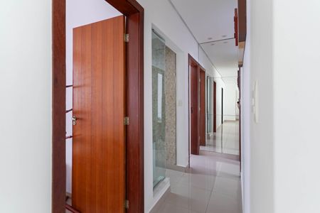 Apartamento para alugar com 100m², 3 quartos e 2 vagas Apartamento para alugar com 100m², 3 quartos e 2 vagasCorredor