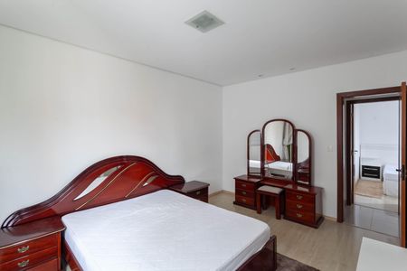 Apartamento para alugar com 100m², 3 quartos e 2 vagas Apartamento para alugar com 100m², 3 quartos e 2 vagasSuíte