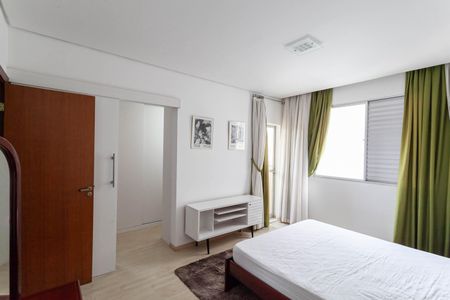 Apartamento para alugar com 100m², 3 quartos e 2 vagas Apartamento para alugar com 100m², 3 quartos e 2 vagasSuíte
