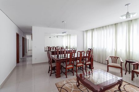 Apartamento para alugar com 100m², 3 quartos e 2 vagas Apartamento para alugar com 100m², 3 quartos e 2 vagasSala