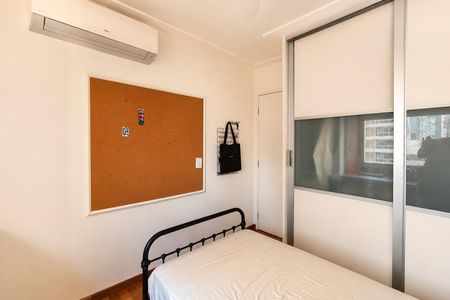 Apartamento à venda com 139m², 3 quartos e 3 vagas Apartamento à venda com 139m², 3 quartos e 3 vagasDormitório 2