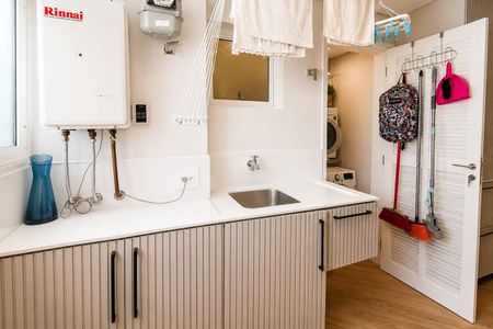 Apartamento à venda com 139m², 3 quartos e 3 vagas Apartamento à venda com 139m², 3 quartos e 3 vagasÁrea de Serviço