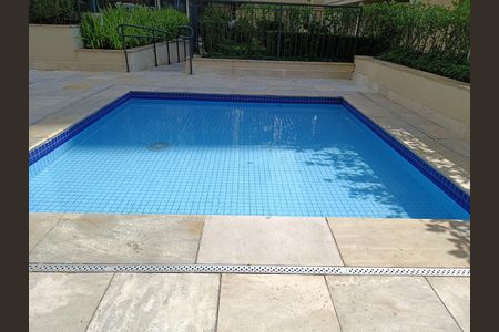Apartamento à venda com 139m², 3 quartos e 3 vagas Apartamento à venda com 139m², 3 quartos e 3 vagasPiscina