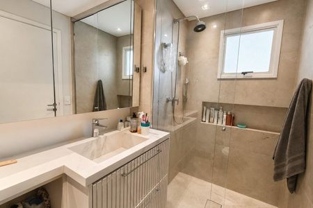 Apartamento à venda com 139m², 3 quartos e 3 vagas Apartamento à venda com 139m², 3 quartos e 3 vagasSuíte 2
