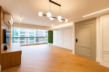 Apartamento à venda com 139m², 3 quartos e 3 vagas Apartamento à venda com 139m², 3 quartos e 3 vagasSala