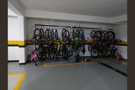 Apartamento à venda com 139m², 3 quartos e 3 vagas Apartamento à venda com 139m², 3 quartos e 3 vagasBicicletário