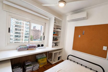 Apartamento à venda com 139m², 3 quartos e 3 vagas Apartamento à venda com 139m², 3 quartos e 3 vagasDormitório 2