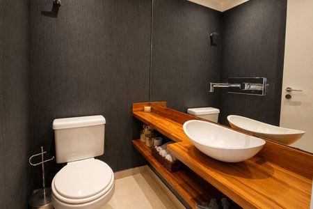 Apartamento à venda com 139m², 3 quartos e 3 vagas Apartamento à venda com 139m², 3 quartos e 3 vagasLavabo