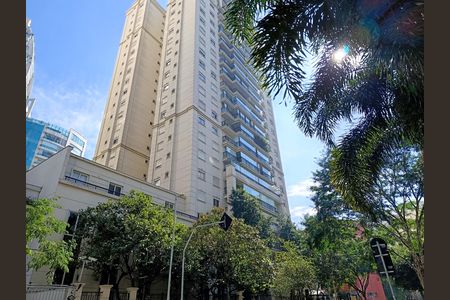 Apartamento à venda com 139m², 3 quartos e 3 vagas Apartamento à venda com 139m², 3 quartos e 3 vagasFachada