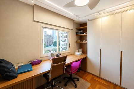 Apartamento à venda com 139m², 3 quartos e 3 vagas Apartamento à venda com 139m², 3 quartos e 3 vagasEscritório - Dormitório - Suíte