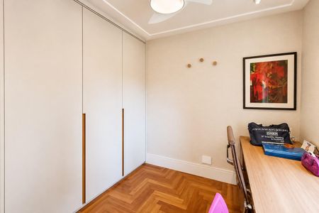 Apartamento à venda com 139m², 3 quartos e 3 vagas Apartamento à venda com 139m², 3 quartos e 3 vagasEscritório - Dormitório - Suíte