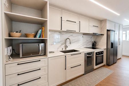 Apartamento à venda com 139m², 3 quartos e 3 vagas Apartamento à venda com 139m², 3 quartos e 3 vagasCozinha