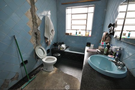 Casa para alugar com 180m², 3 quartos e 2 vagasBanheiro