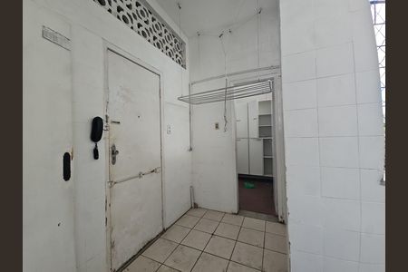 Apartamento para alugar com 136m², 3 quartos e sem vaga