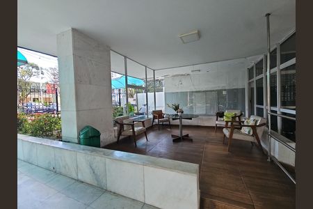 Apartamento para alugar com 136m², 3 quartos e sem vaga