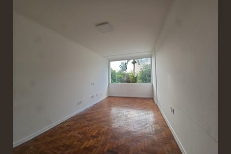 Apartamento para alugar com 136m², 3 quartos e sem vaga